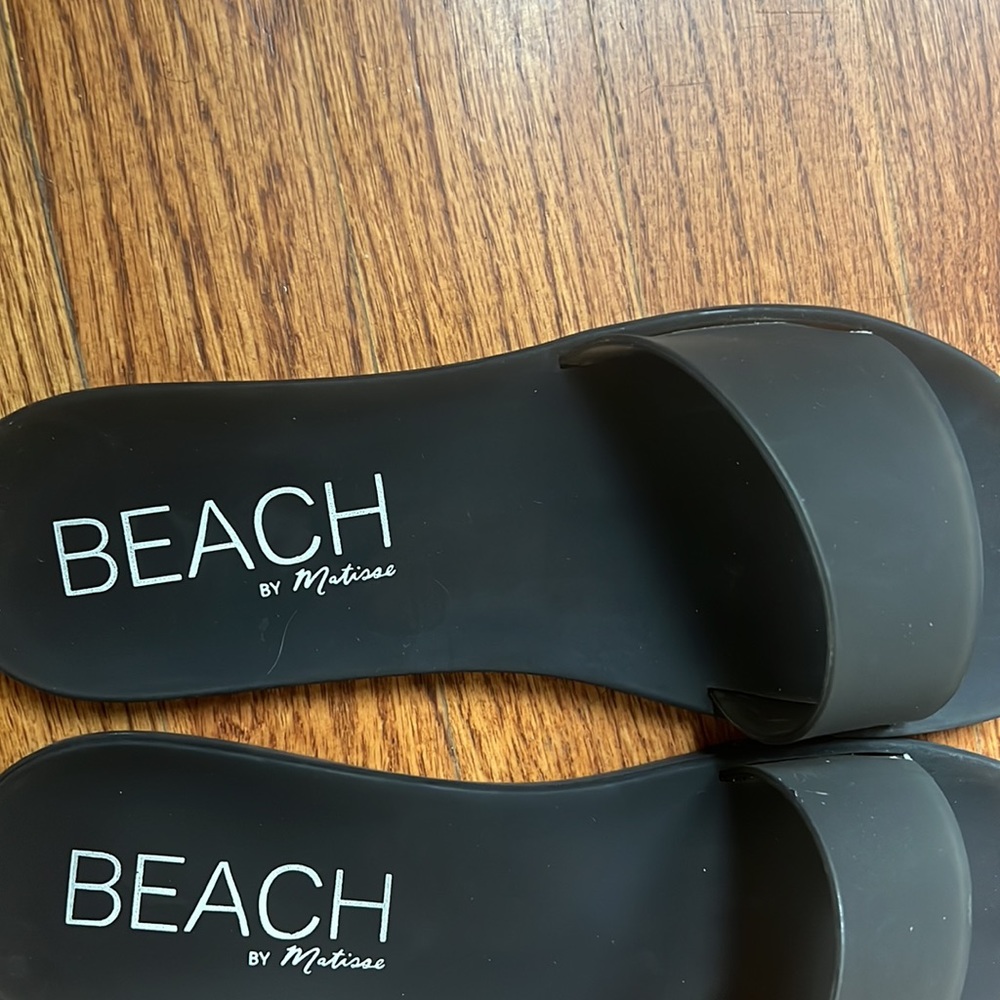 Beach sandals - Picture 3 of 3